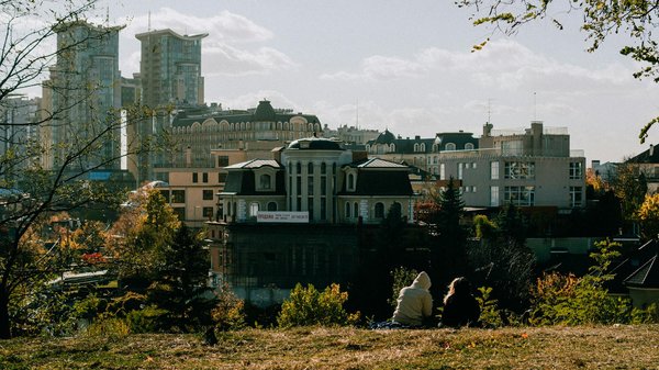 Discover affordable adventures: dive into the lively art scene of st ives