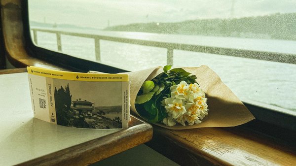 What are the most affordable ways to explore UK castles?